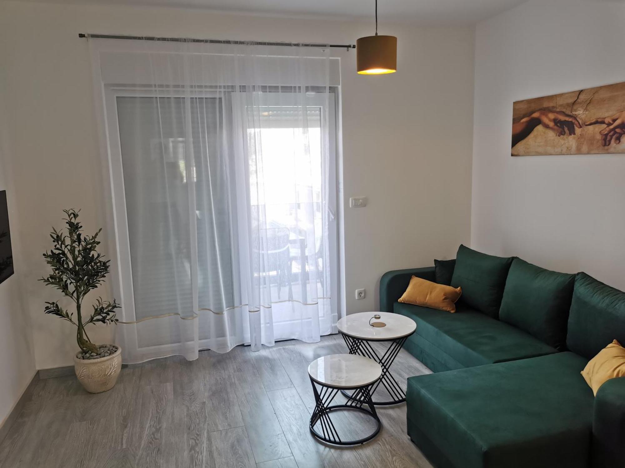 Apartment Adriana *