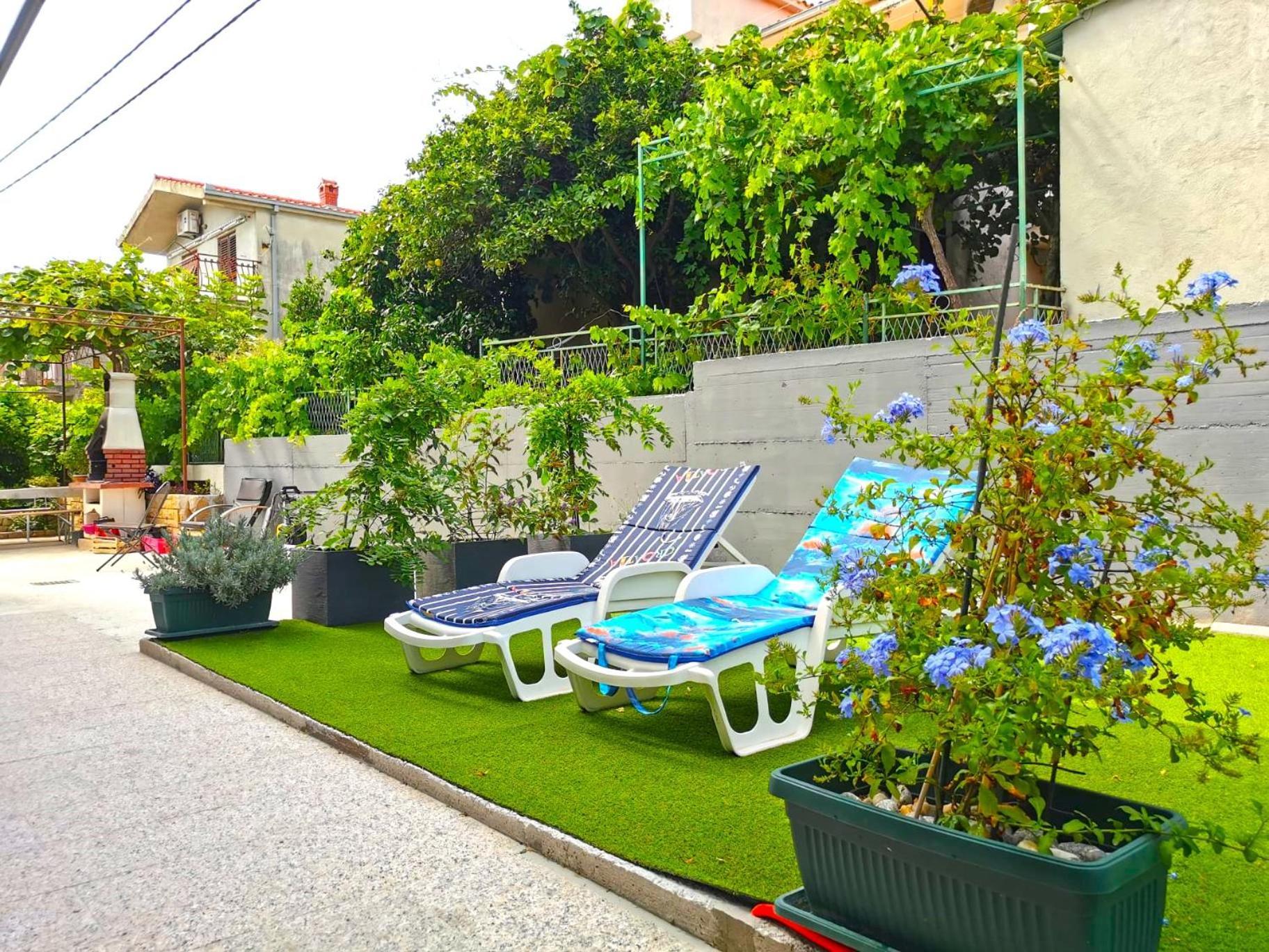 Apartment Adriana Seget Vranjica