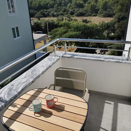 Apartment Adriana Seget Vranjica Exterior photo