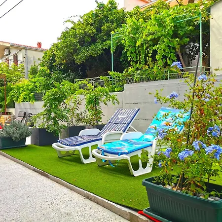 Apartment Adriana Seget Vranjica Exterior photo