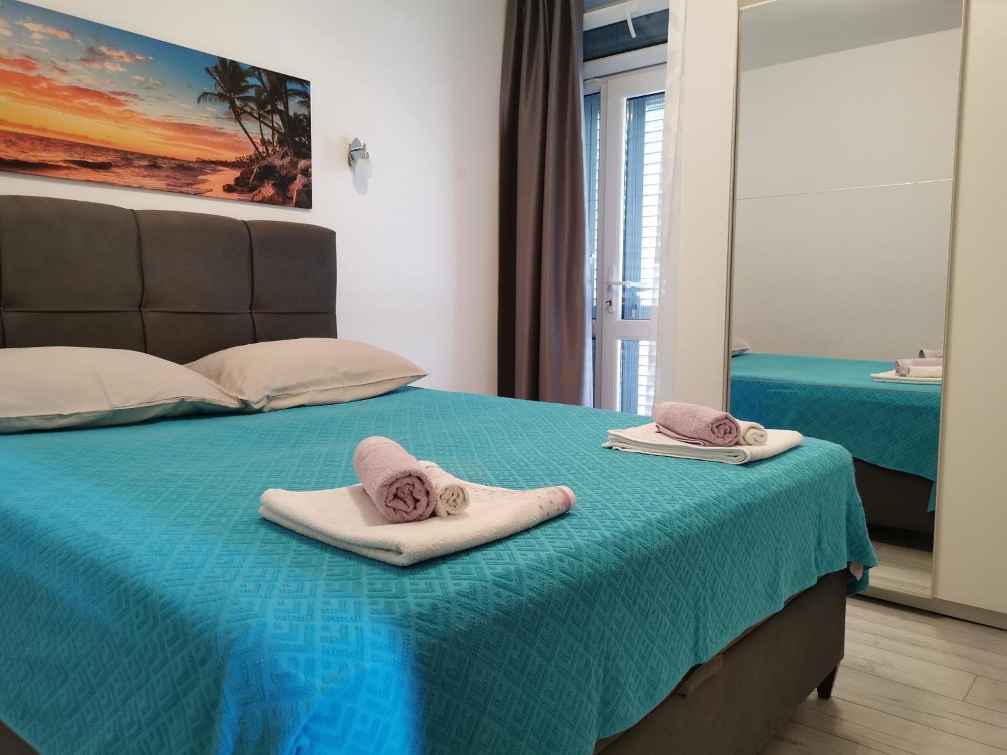Adriana Apartma *